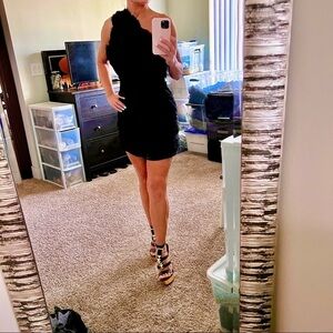 Absolutely Stunning Robert Rodriguez Silk One Shoulder Dress! 😍😍😍💃